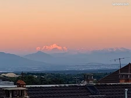 petit triplex de charme vieux gex centre ville vue mont blanc