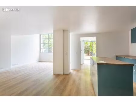 loation loft meublé sur jardin 18 éme amiraux
