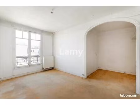 studio 1 pièce 26 m²