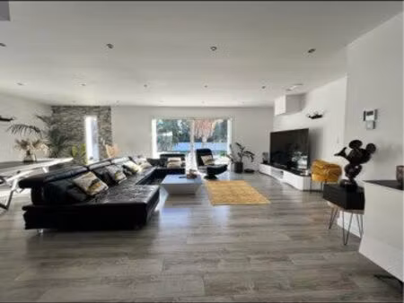 maison plein pied 160m2 plein sud jardin 900m2