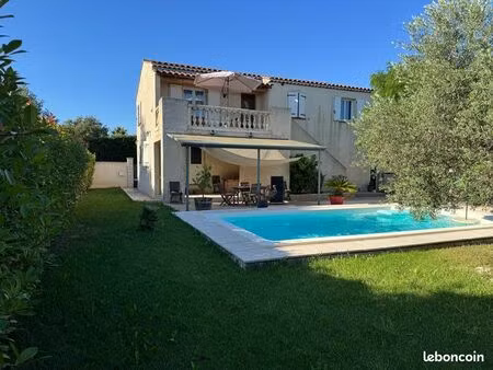 villa avec piscine – bel air – terrain 786 m² – double garage