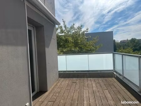 appartement t4 spacieux et lumineux - 76.65 m² avec terrasse et garage
