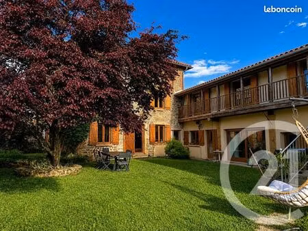 ferme 14 pièces 322 m²