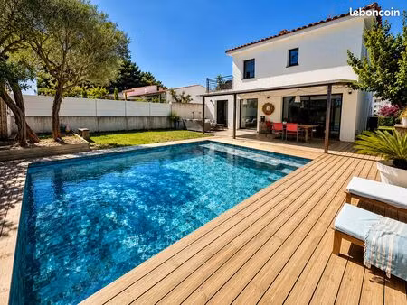 villa contemporaine avec piscine – 138 m² – ensuès-la-redonne