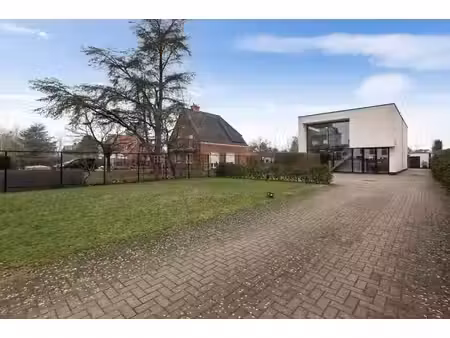 recente handelswoning op commerciele ligging!