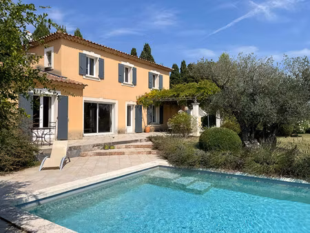 maison de luxe à vendre à maillane