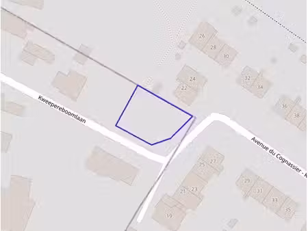 une parcelle de terrain à bâtir