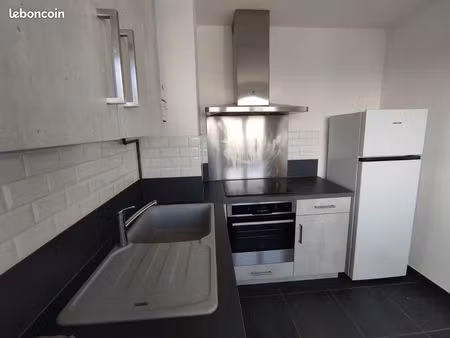 appartement t2 – 48 m² – saint‑priest centre – 11e étage – vue dégagée