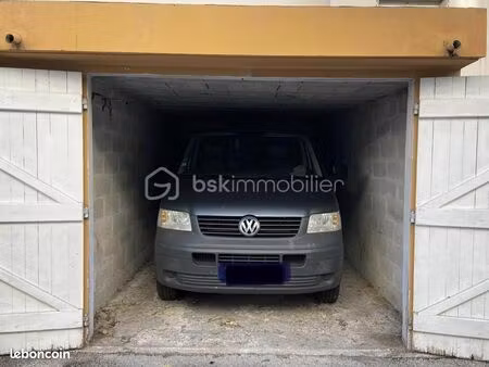 garage/box 17 m² toulon