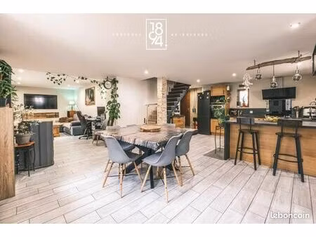 maison 4 pièces 122 m²