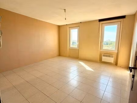 studio 27m2 - vue dégagée