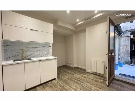 bureau 21 m²