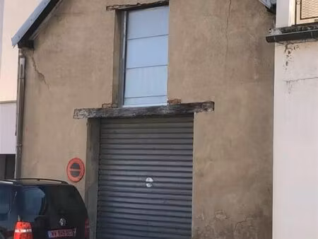 garage/box 38 m² abrest