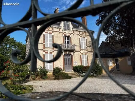 auxerre  immeuble de rapport d’exception en emplacement numéro 1