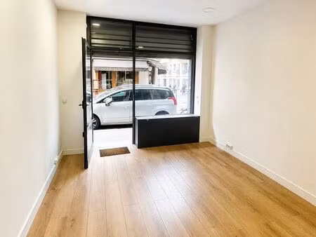 local commercial 36 m² paris 17