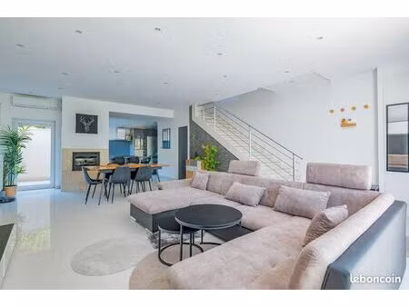 propriété 5 pièces 130 m²