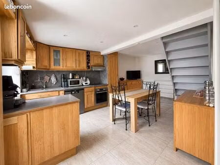 maison 3 pièces 82 m²