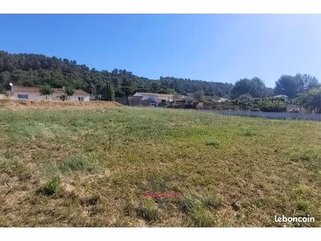 terrain 1216 m² camps-la-source