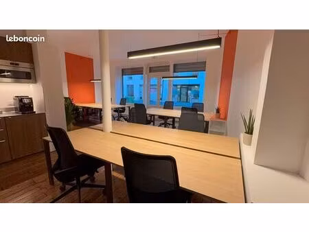 bureaux : jusqu'à 12 postes de travail dans un local refait à neuf