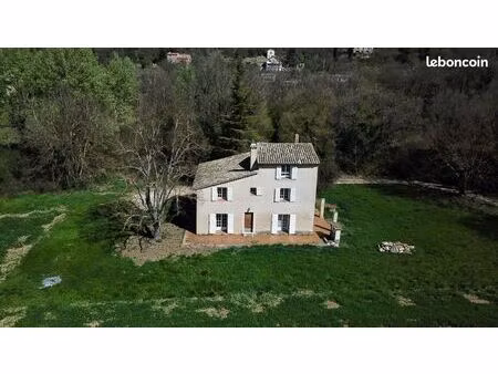 maison 7 pièces 158 m²