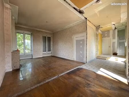 duplex à aménager de 80m² - brignais centre