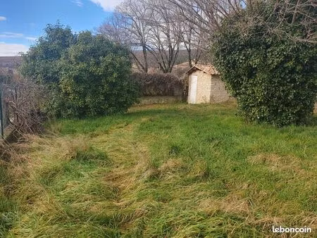terrain constructible - plat - plein sud - 300m2