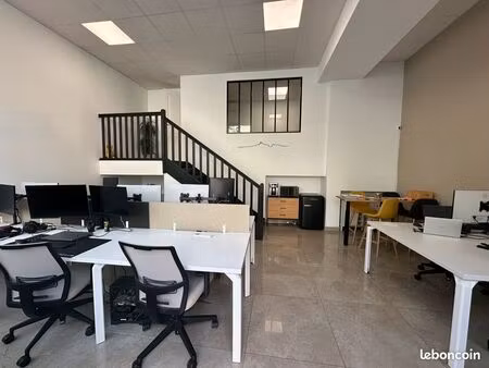 bureaux 50m2 en parfait état