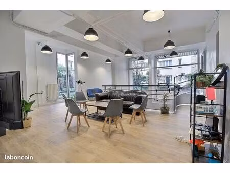 bureaux 310 m²
