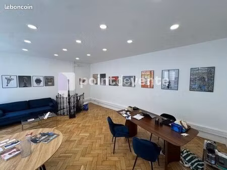 bureaux 47 m²
