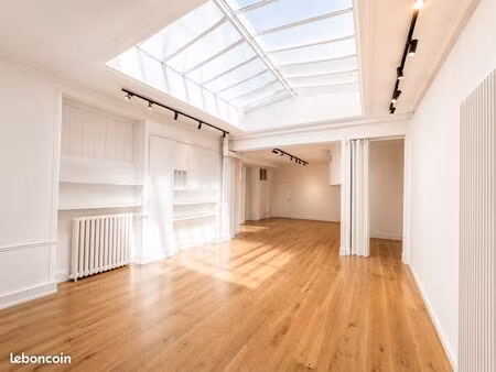 bureaux 165 m²