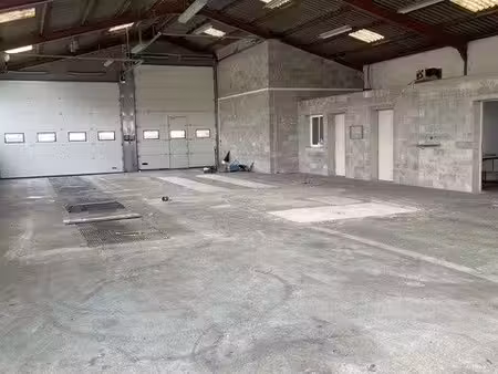 a louer local d’activité commercial de 285 m²