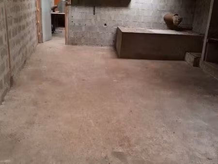 local stockage 90 m2