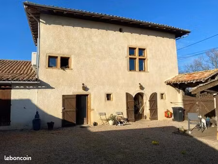 maison de caractère à chaleins
