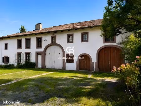 propriété 9 pièces 249 m²
