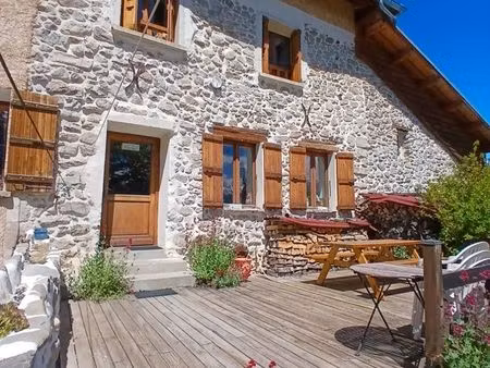 appartement dans bâtisse ancienne rénovée