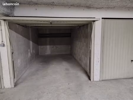 garage fermé box à louer