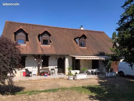 maison 7 pièces 160 m²