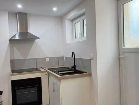 maison de village 08160