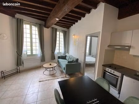 appartement t2 meuble secteur arenes pour étudiant