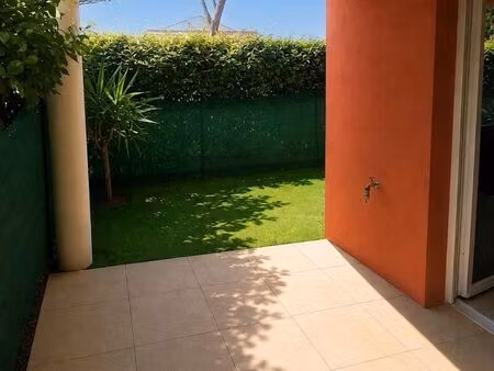 t2 47 m² - extérieur 31 m² - garage - piscine
