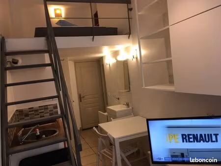 studio hyper centre 16 m2