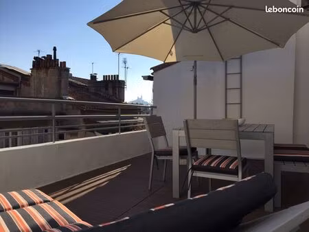t2 meublé avec très grande terrasse