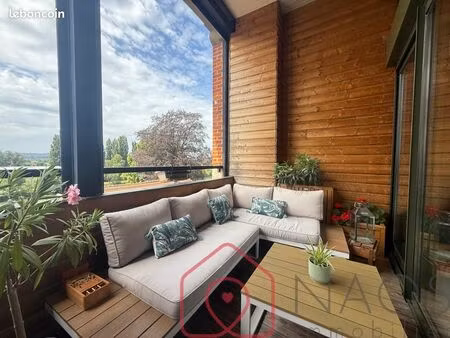 loft/atelier/surface 5 pièces 104 m²