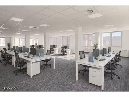 bureaux 725 m²