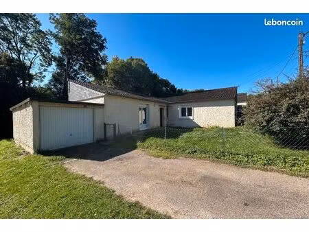 château 4 pièces 82 m²
