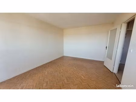 appartement 3 pièces 69 m²