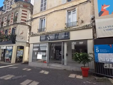 local commercial 100 m²