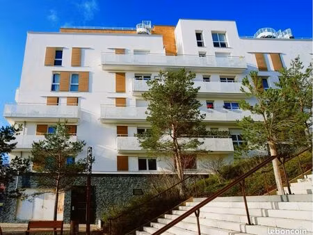 appartement 2 pièces + parking