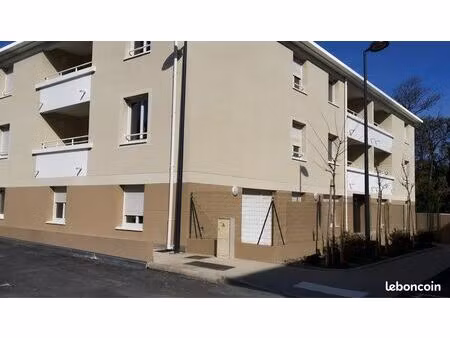 t3 avec terrasse