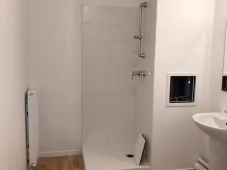 location t2 proche rer a neuilly plaisance